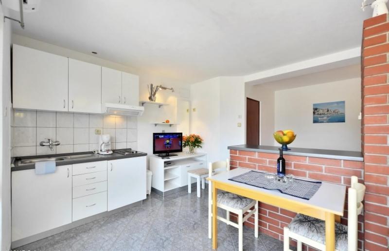 Studio Apartments 4 Two Bol Zewnętrze zdjęcie