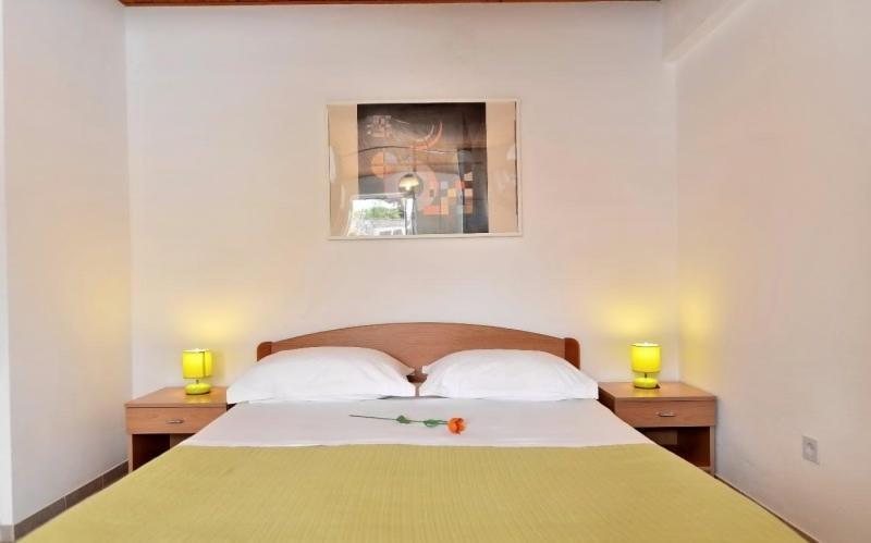 Studio Apartments 4 Two Bol Zewnętrze zdjęcie